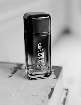Eau de parfum Carolina Herrera 212 Vip Black para hombre